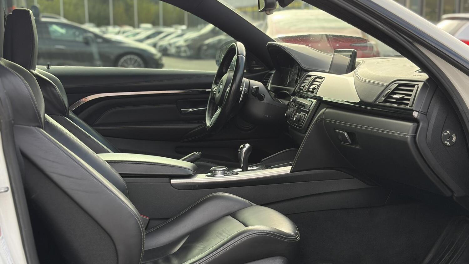 BMW M4 vaihtoauto