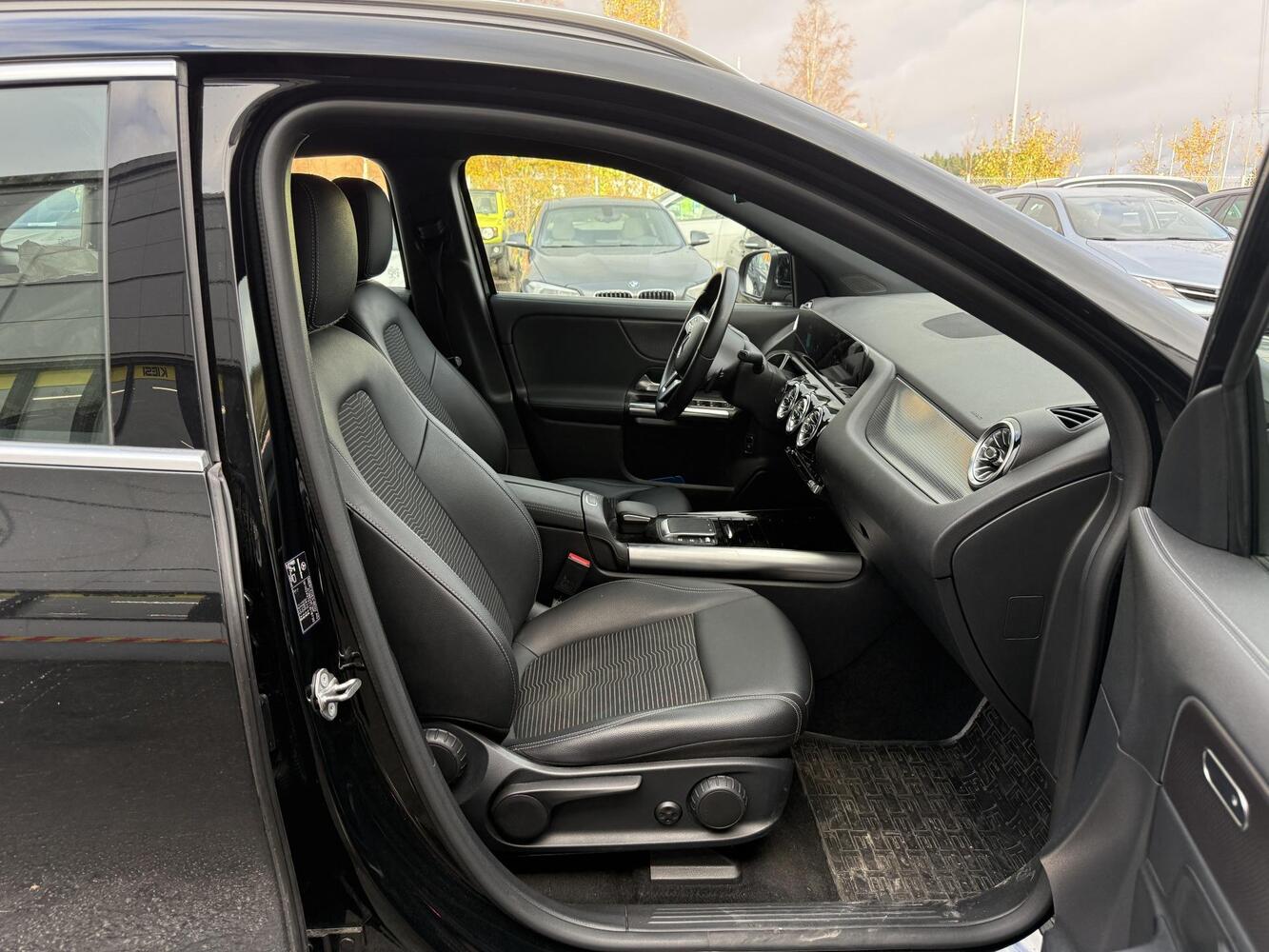 Mercedes-Benz EQA vaihtoauto