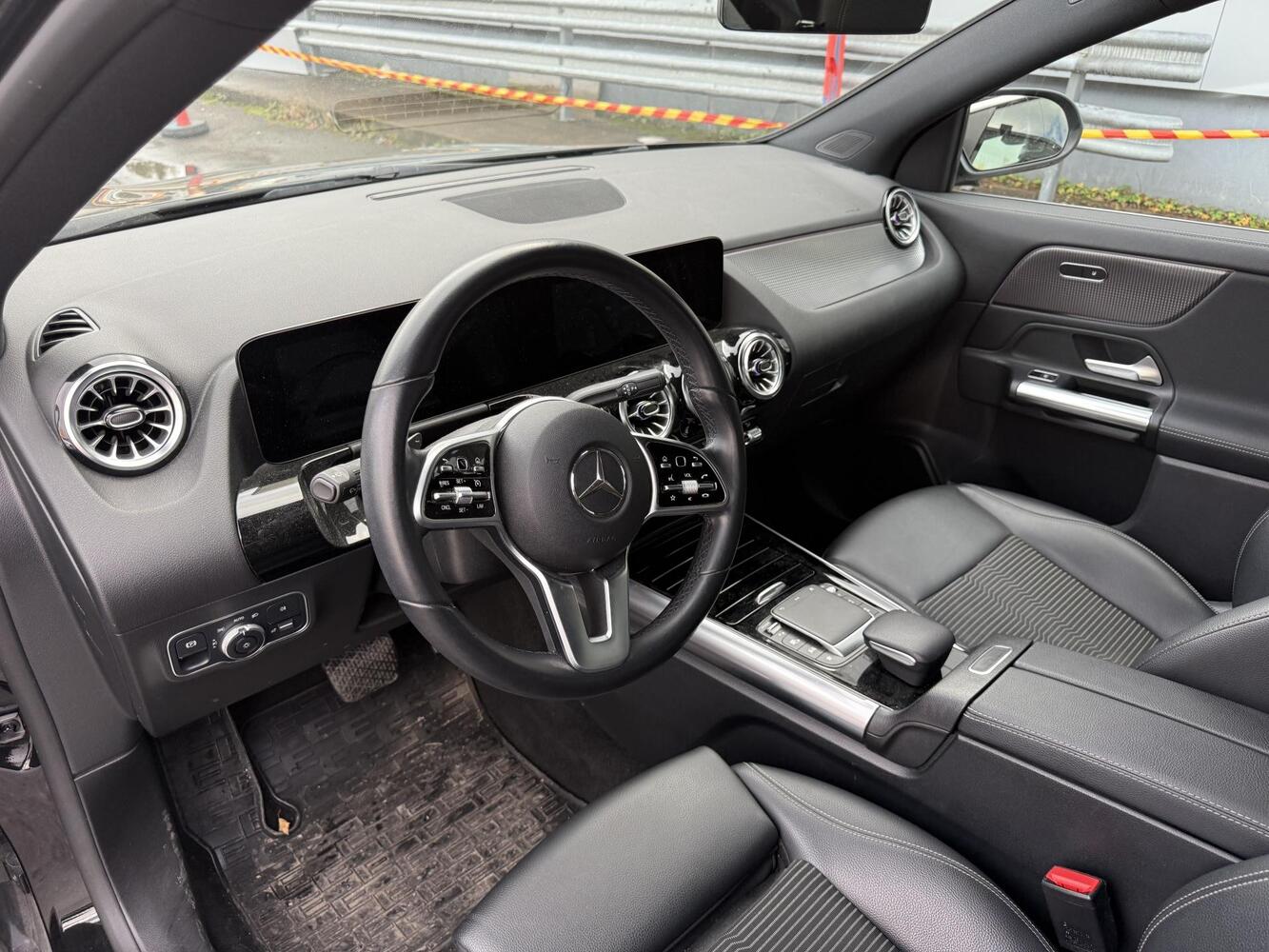 Mercedes-Benz EQA vaihtoauto