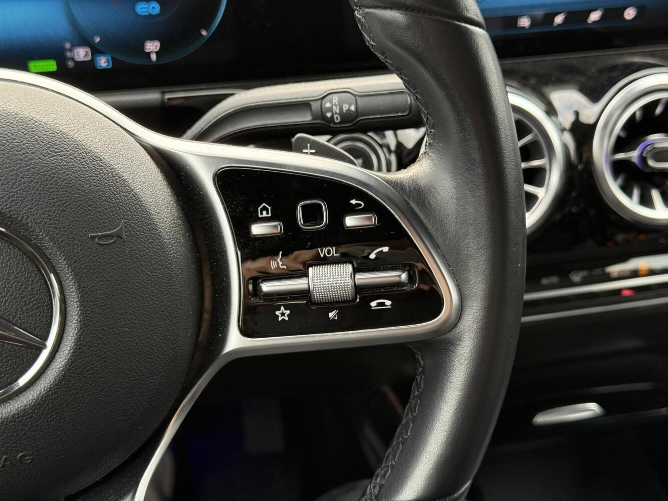 Mercedes-Benz EQA vaihtoauto