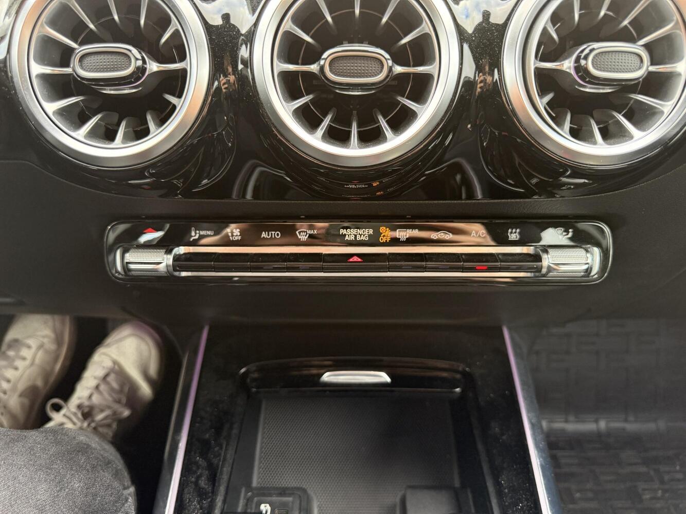 Mercedes-Benz EQA vaihtoauto