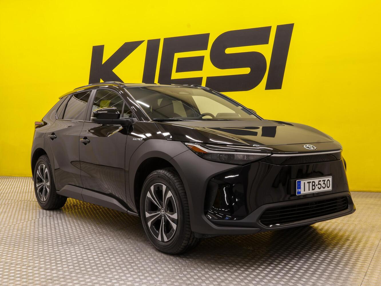 Toyota bZ4X vaihtoauto