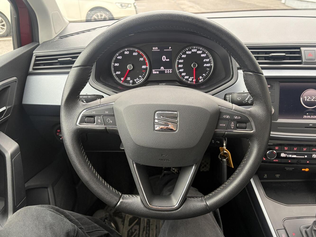 SEAT Arona vaihtoauto