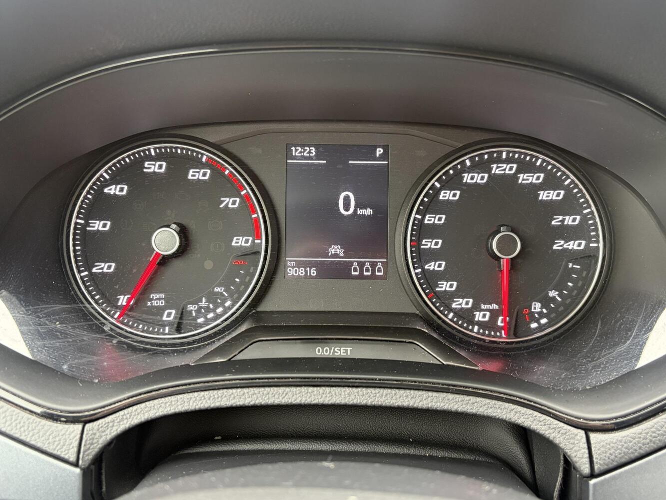SEAT Arona vaihtoauto