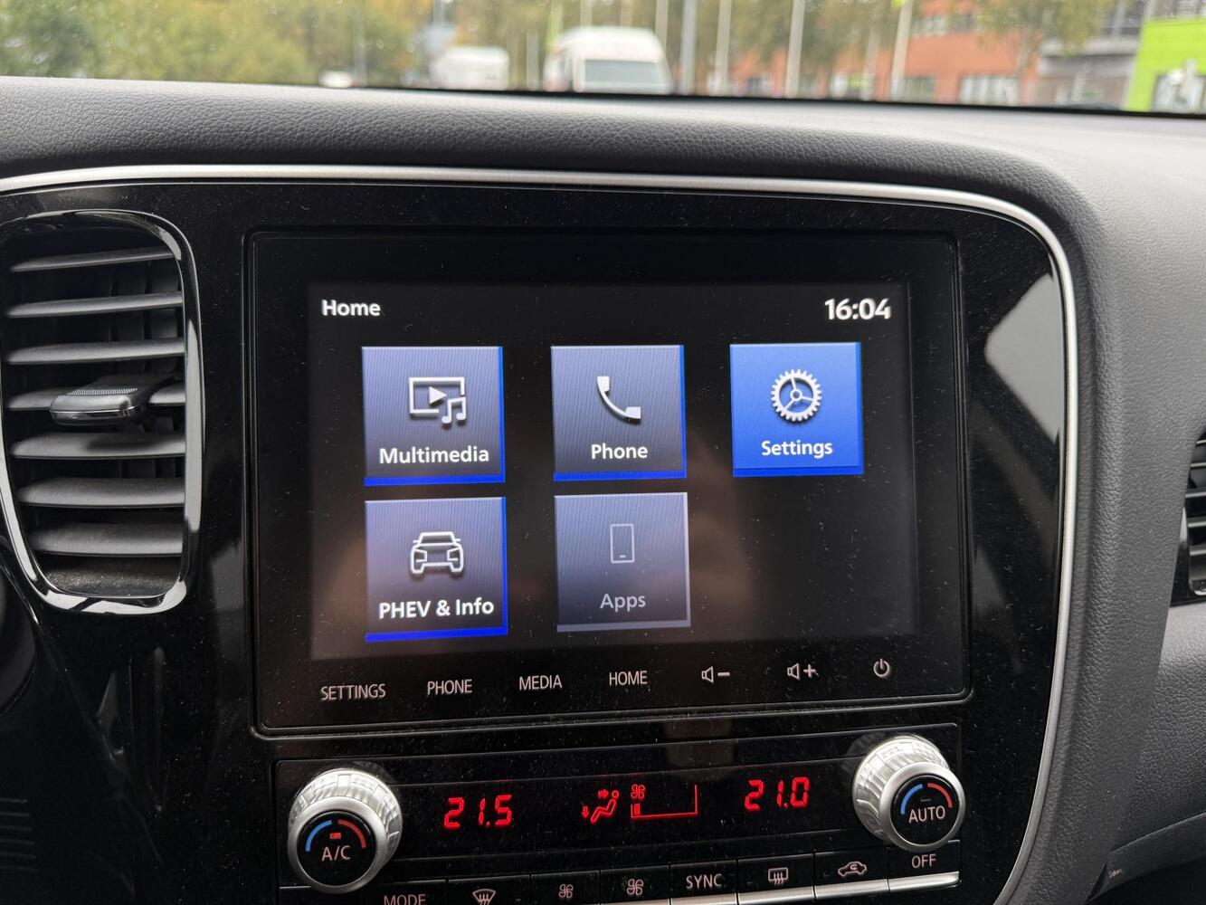 Mitsubishi Outlander PHEV vaihtoauto