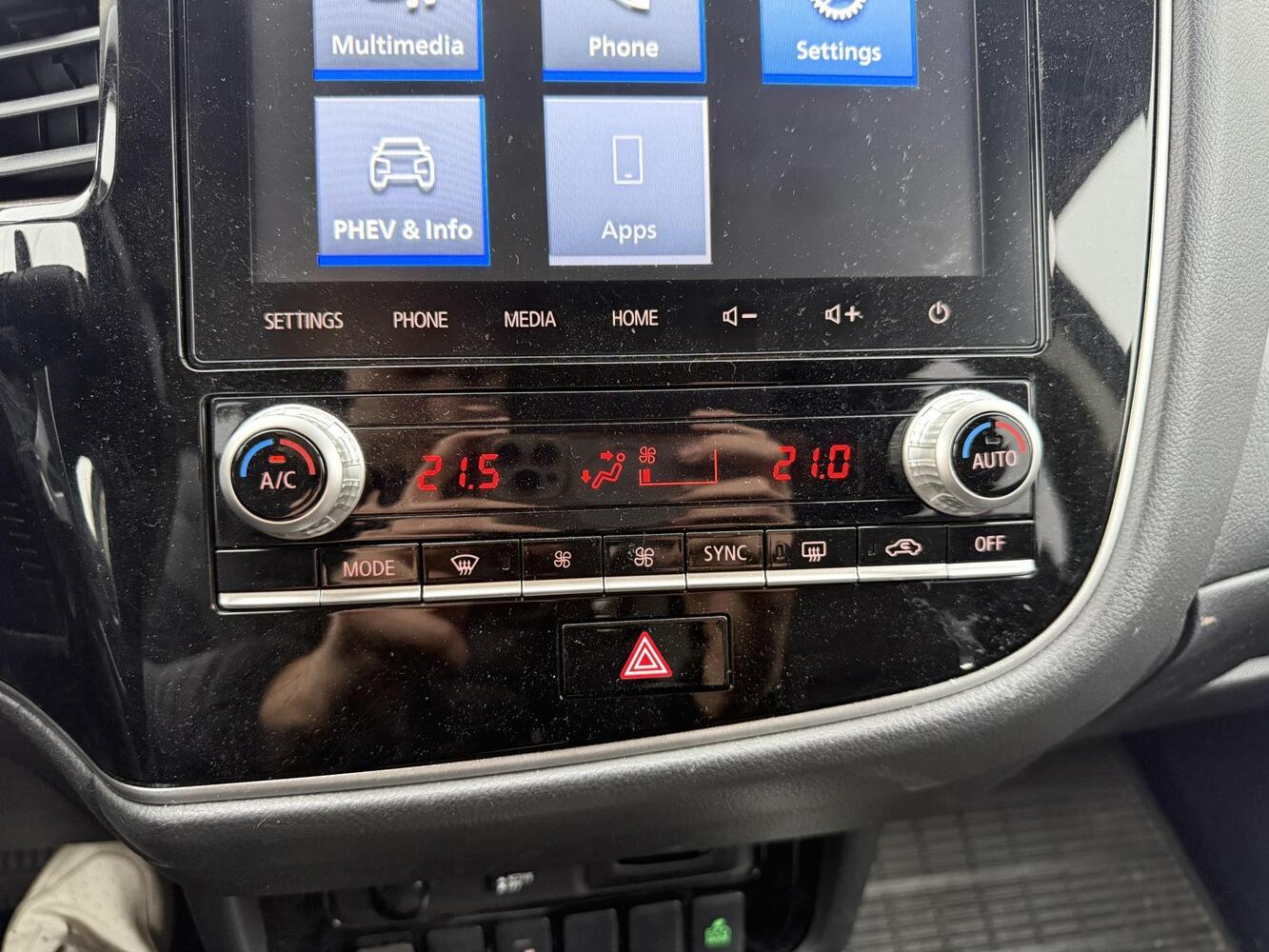 Mitsubishi Outlander PHEV vaihtoauto