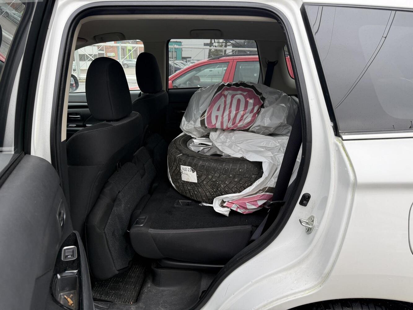 Mitsubishi Outlander PHEV vaihtoauto