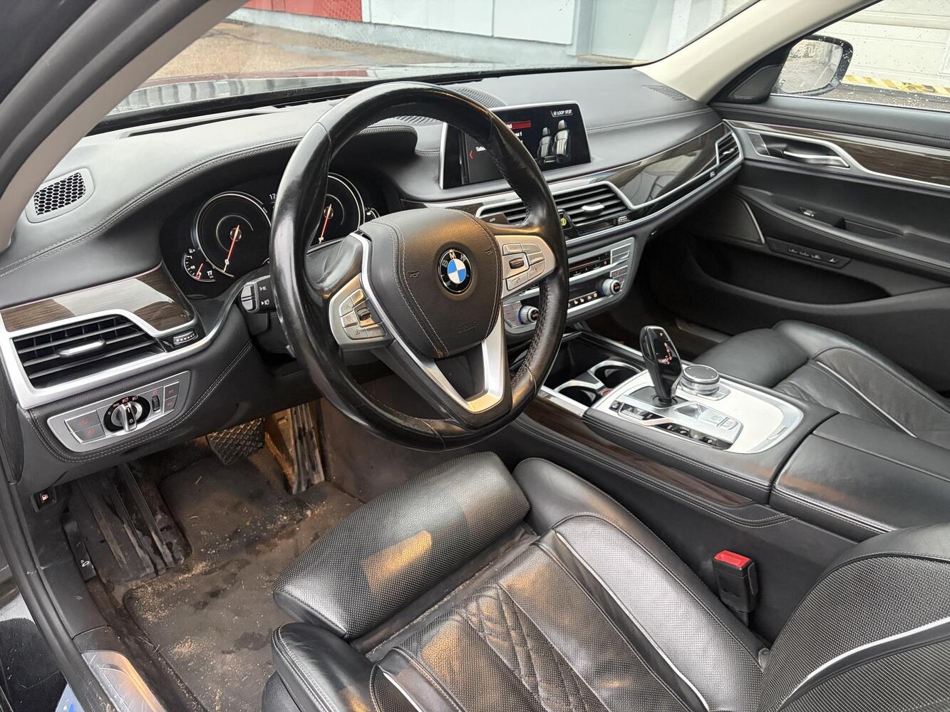 BMW 740 vaihtoauto
