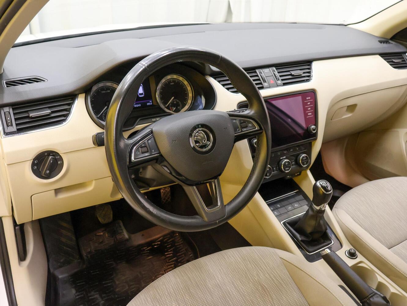Skoda Octavia vaihtoauto