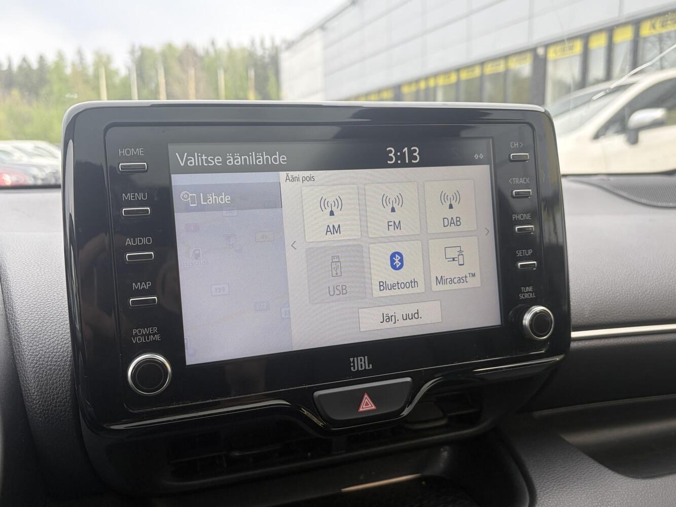 Toyota Yaris vaihtoauto