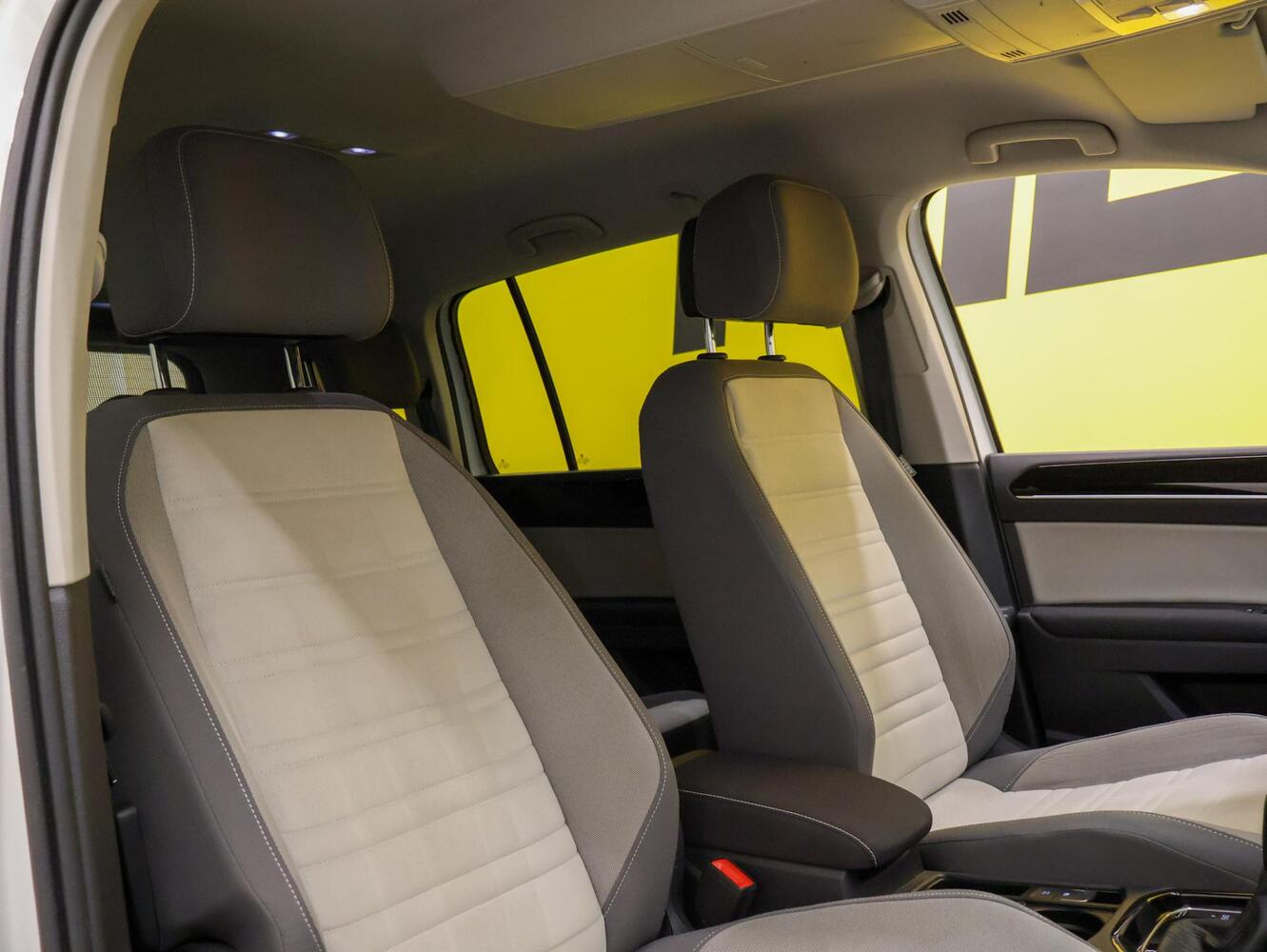 Volkswagen Touran vaihtoauto