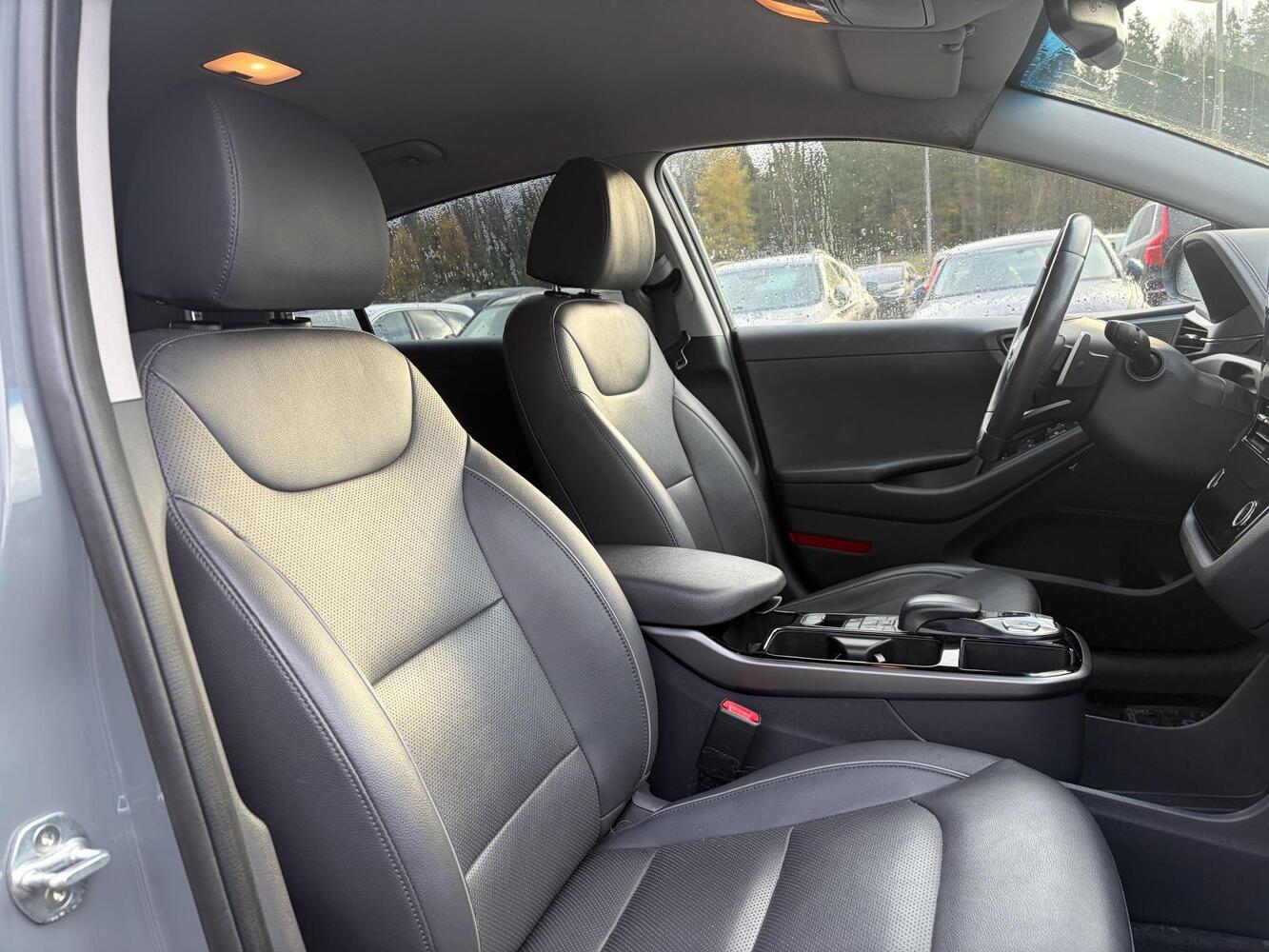 Hyundai IONIQ electric vaihtoauto