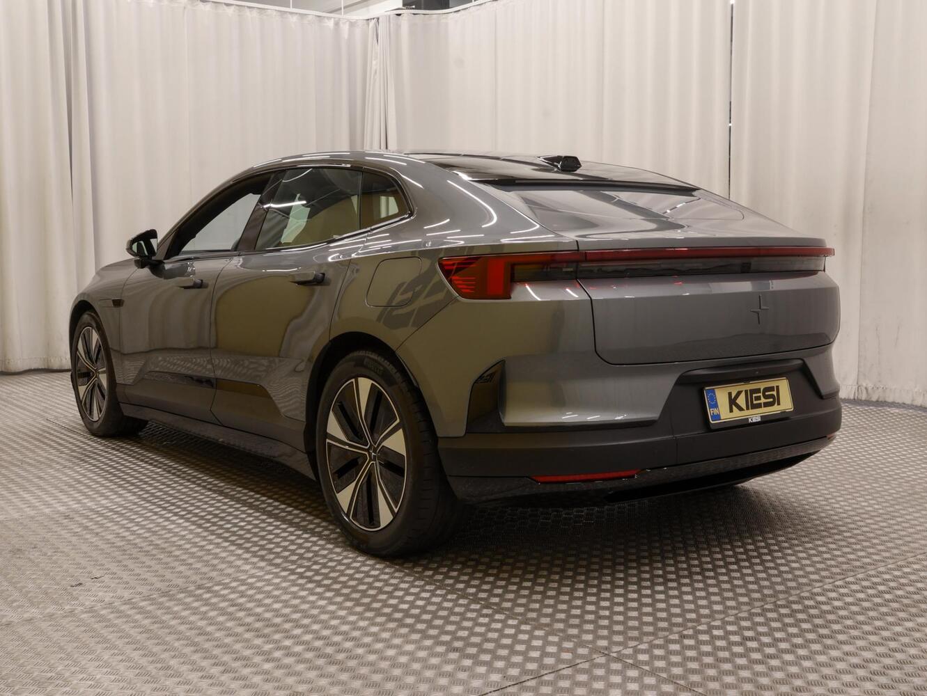Polestar 4 vaihtoauto