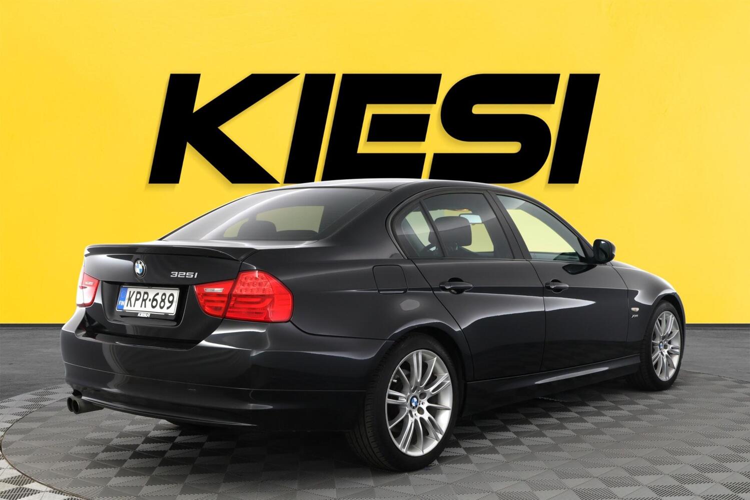 BMW 325 vaihtoauto