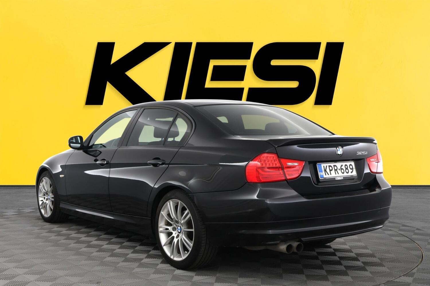 BMW 325 vaihtoauto