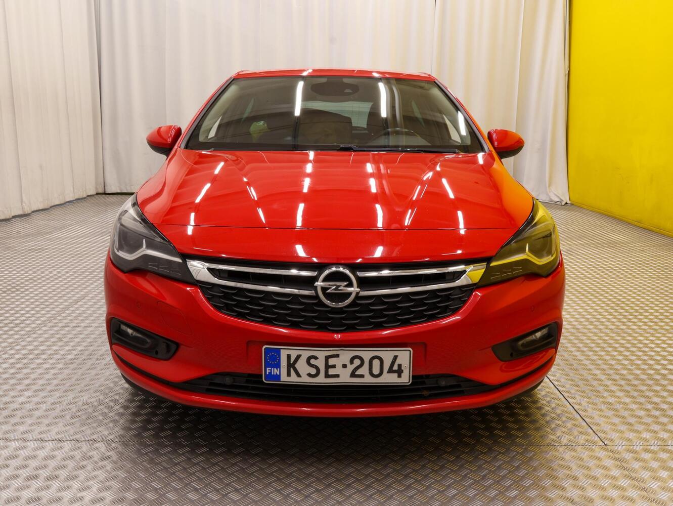 Opel Astra vaihtoauto