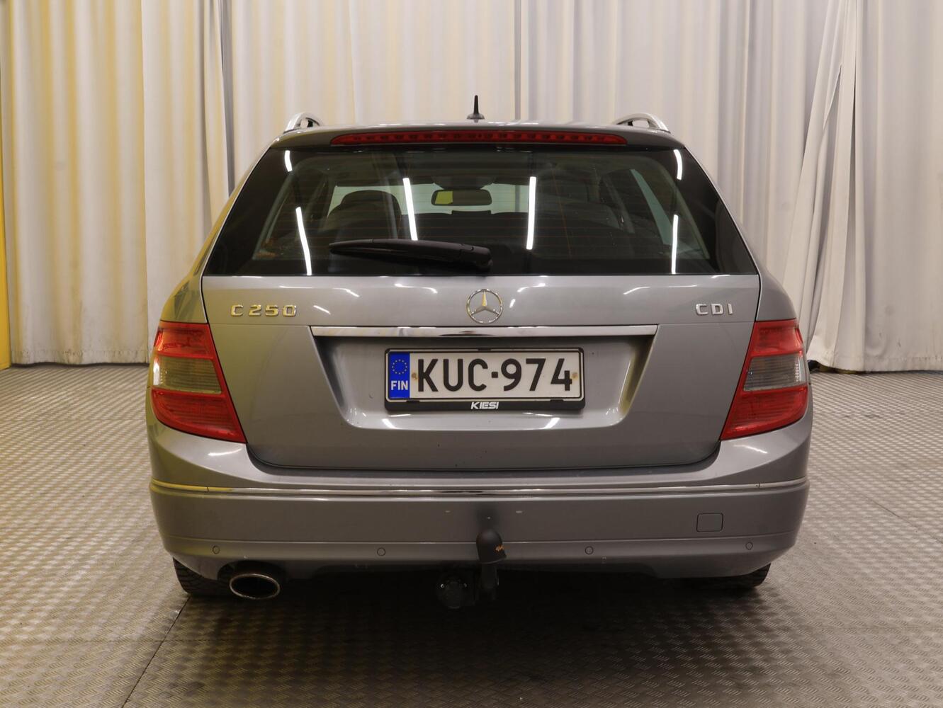 Mercedes-Benz C vaihtoauto