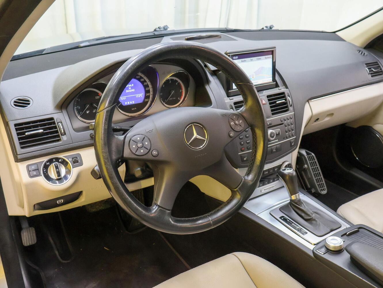 Mercedes-Benz C vaihtoauto