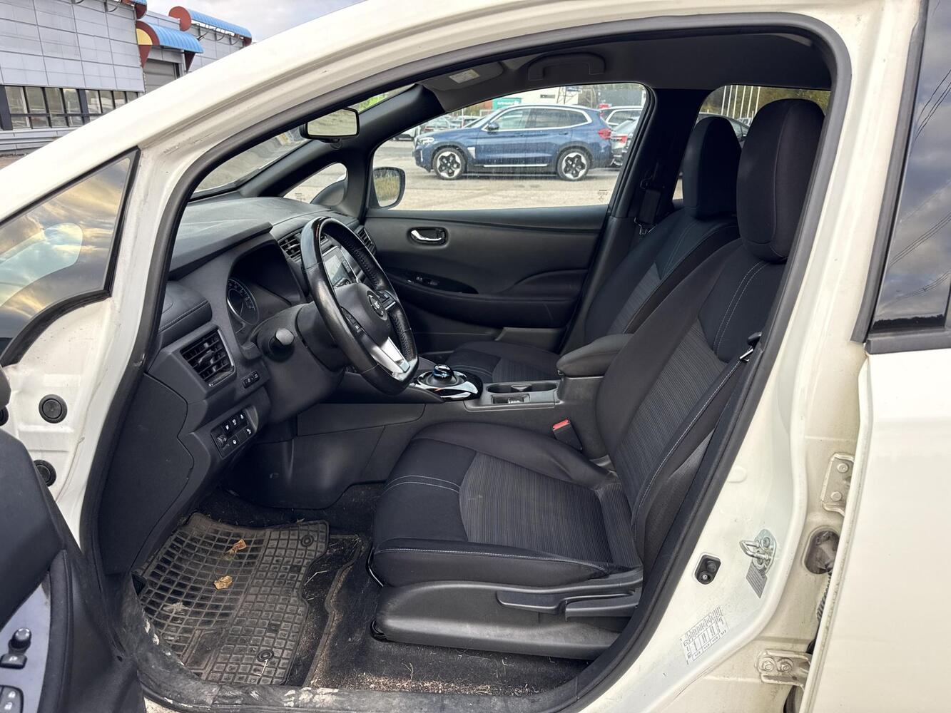 Nissan Leaf vaihtoauto