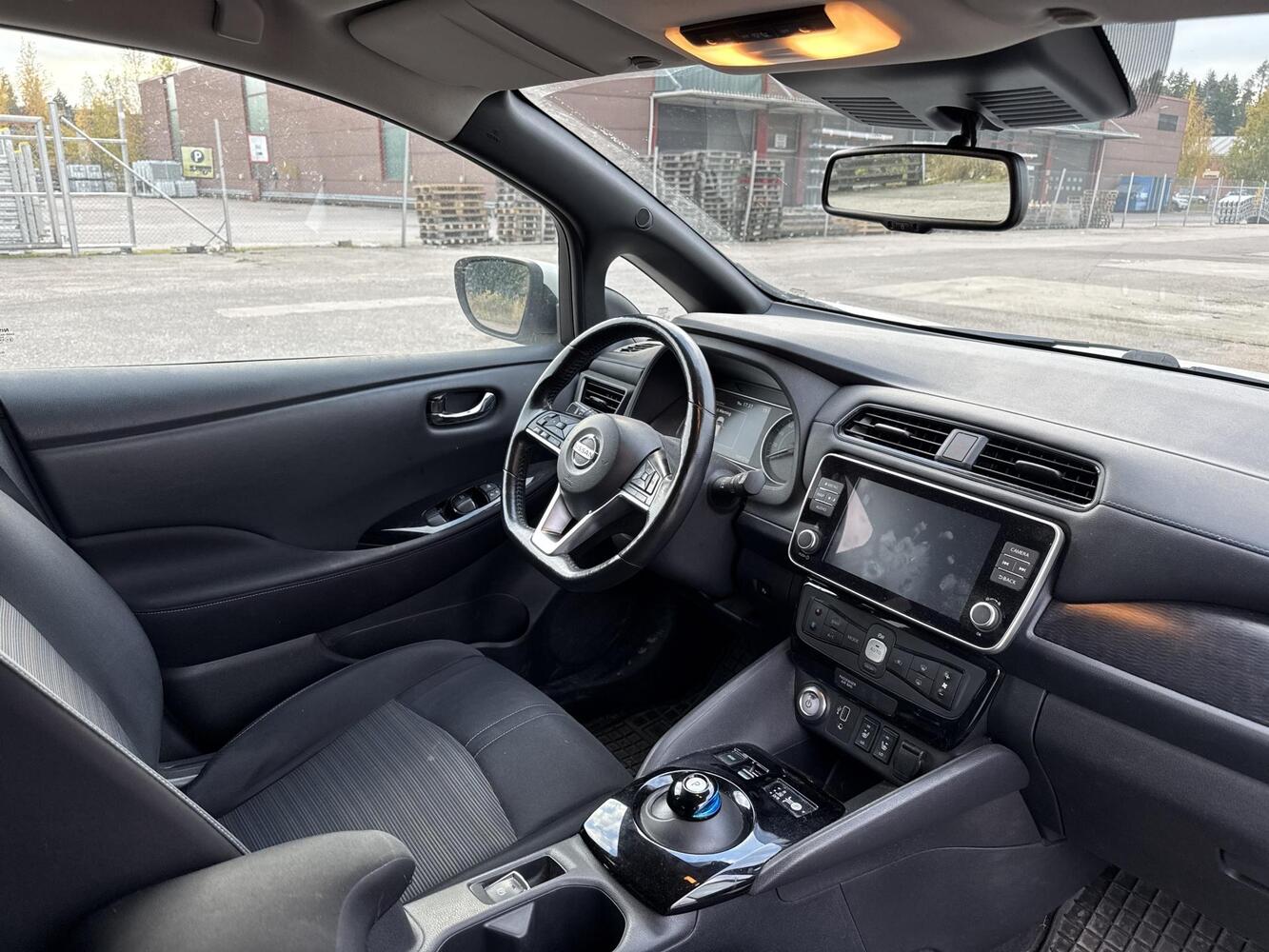 Nissan Leaf vaihtoauto