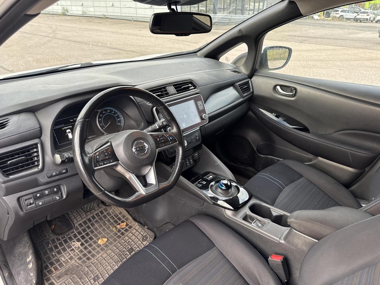Nissan Leaf vaihtoauto
