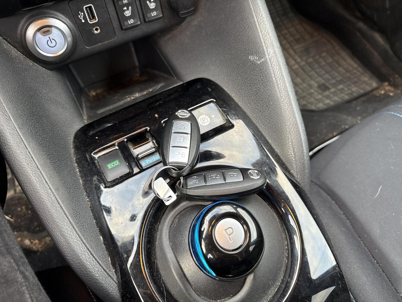 Nissan Leaf vaihtoauto