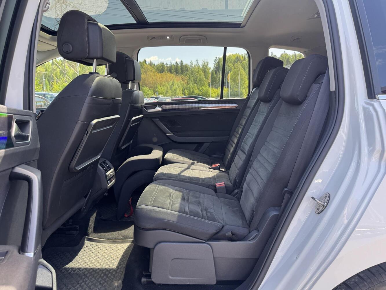 Volkswagen Touran vaihtoauto