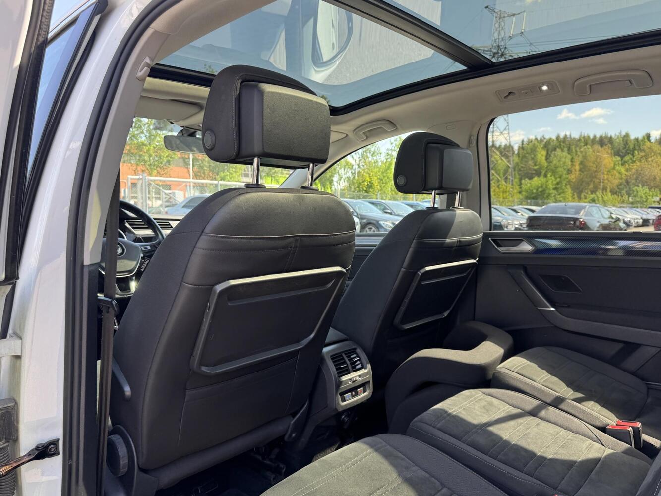 Volkswagen Touran vaihtoauto