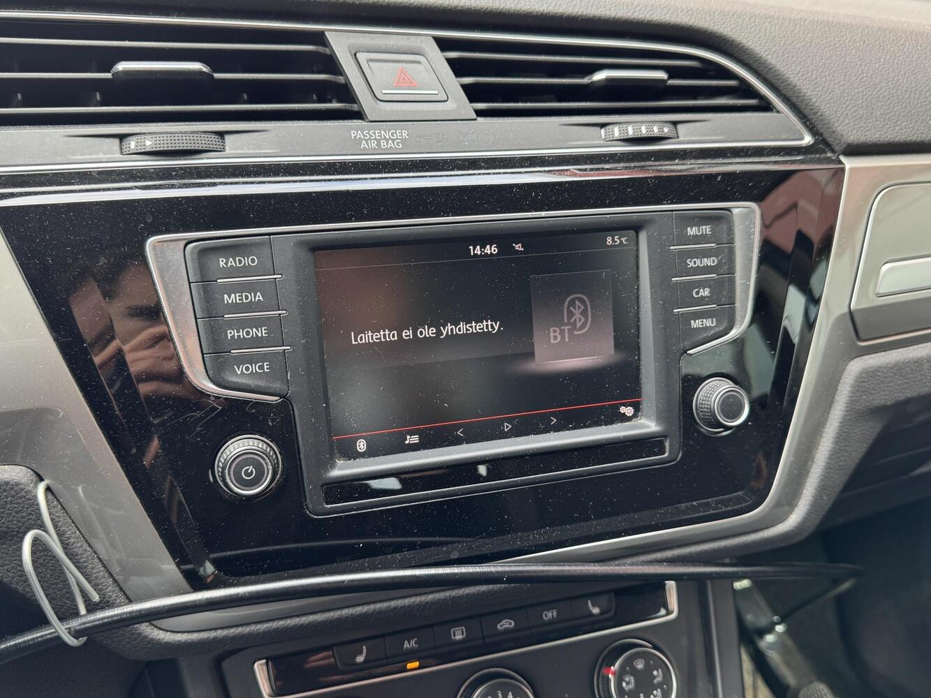 Volkswagen Touran vaihtoauto