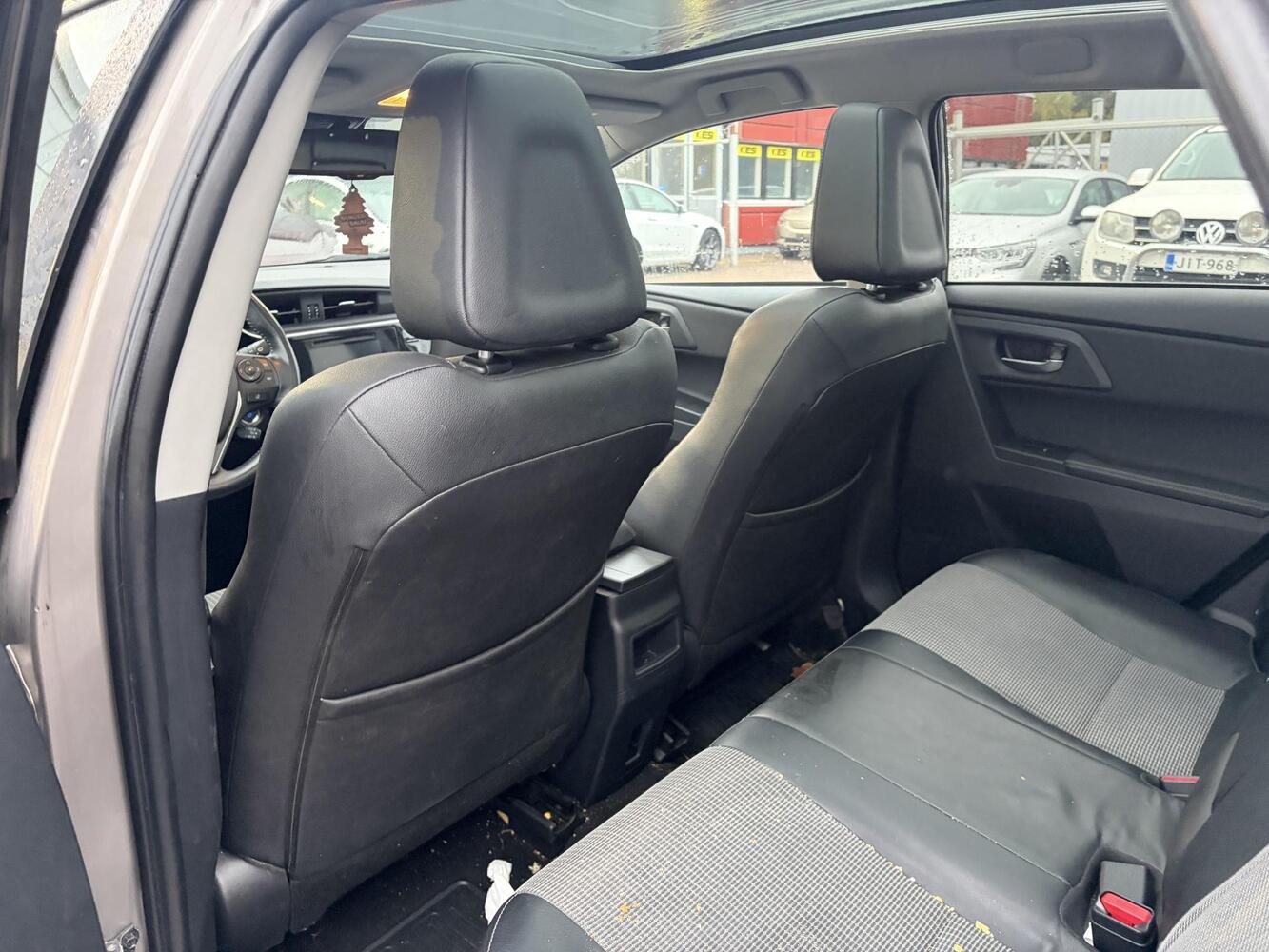 Toyota Auris vaihtoauto