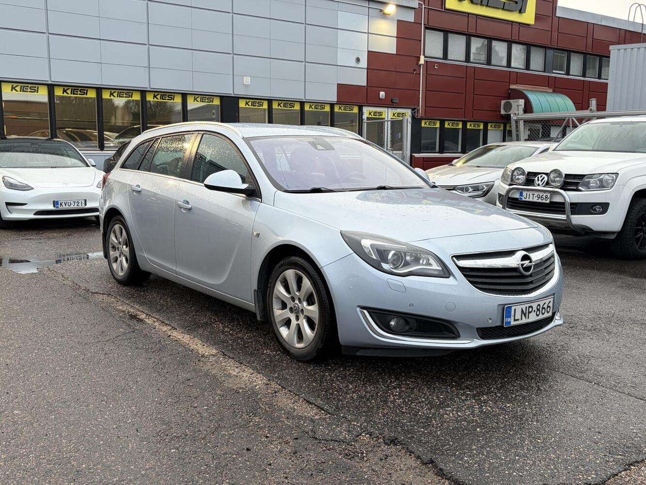 Opel Insignia vaihtoauto