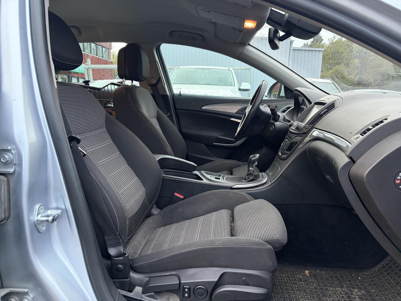 Opel Insignia vaihtoauto