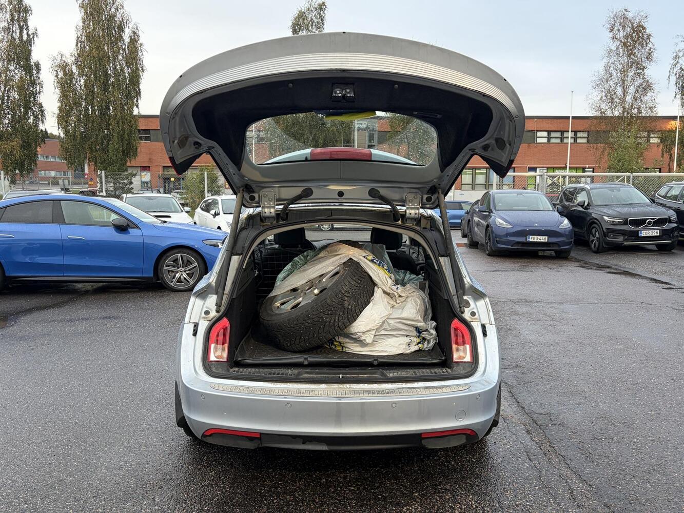 Opel Insignia vaihtoauto