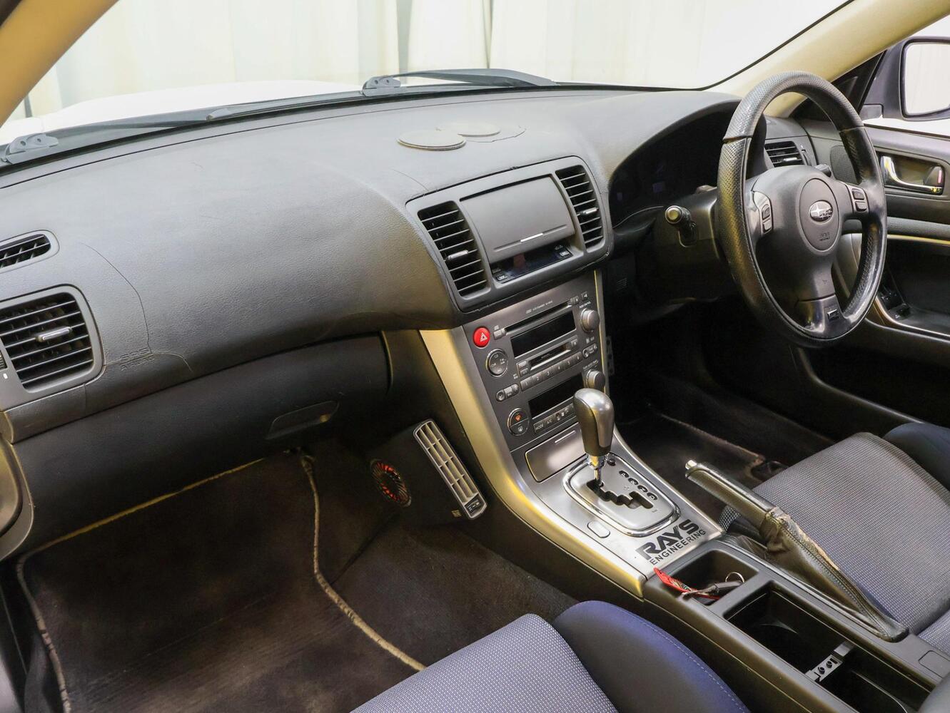 Subaru Legacy vaihtoauto