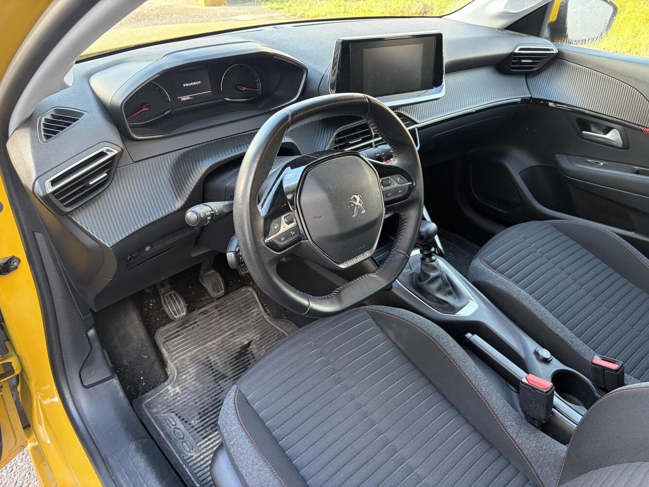 Peugeot 208 vaihtoauto