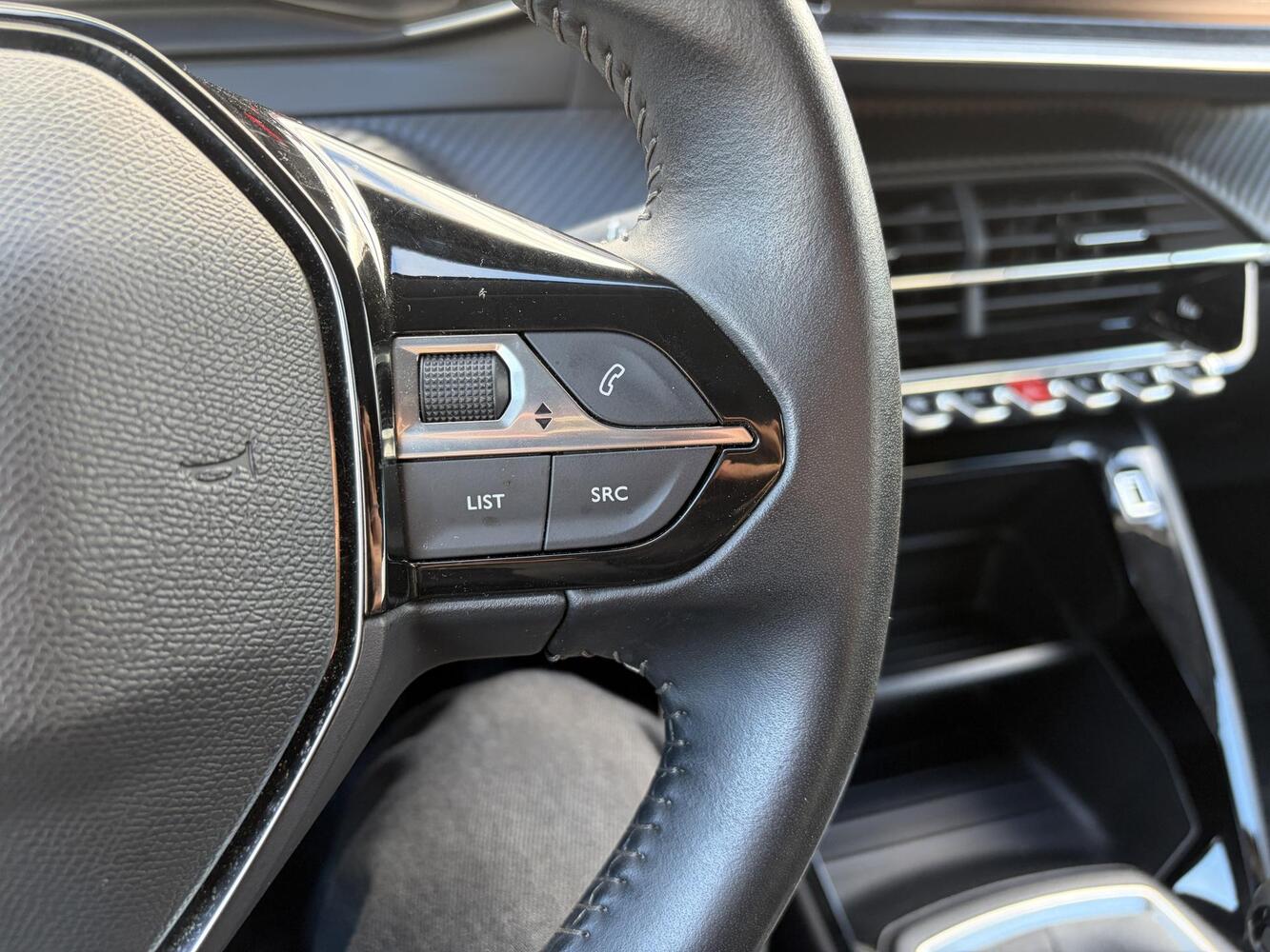 Peugeot 208 vaihtoauto