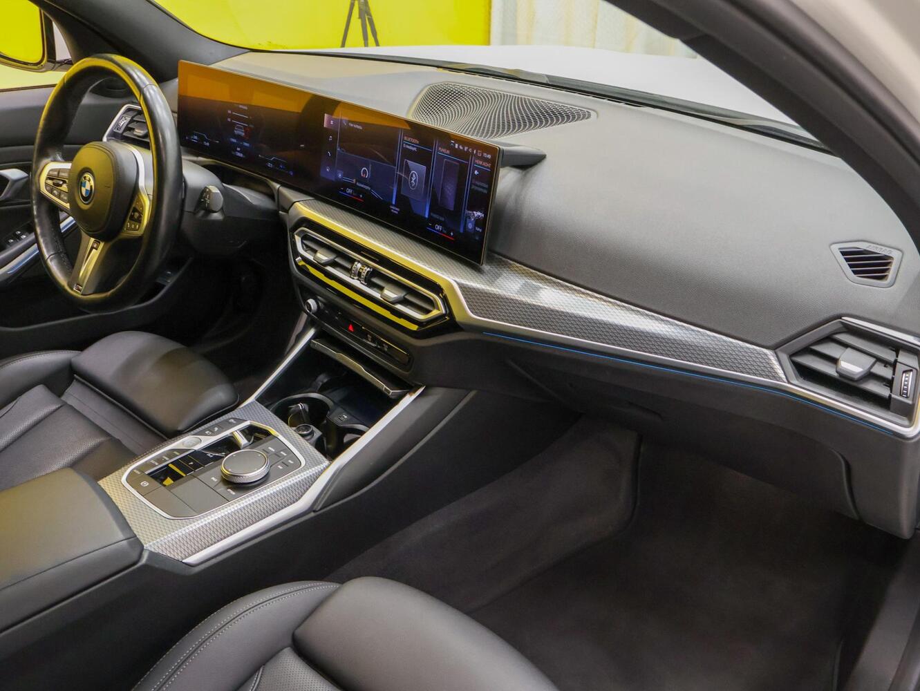 BMW 330 vaihtoauto