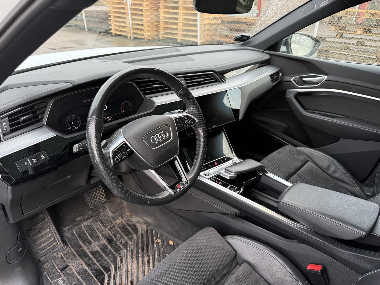 Audi e-tron vaihtoauto