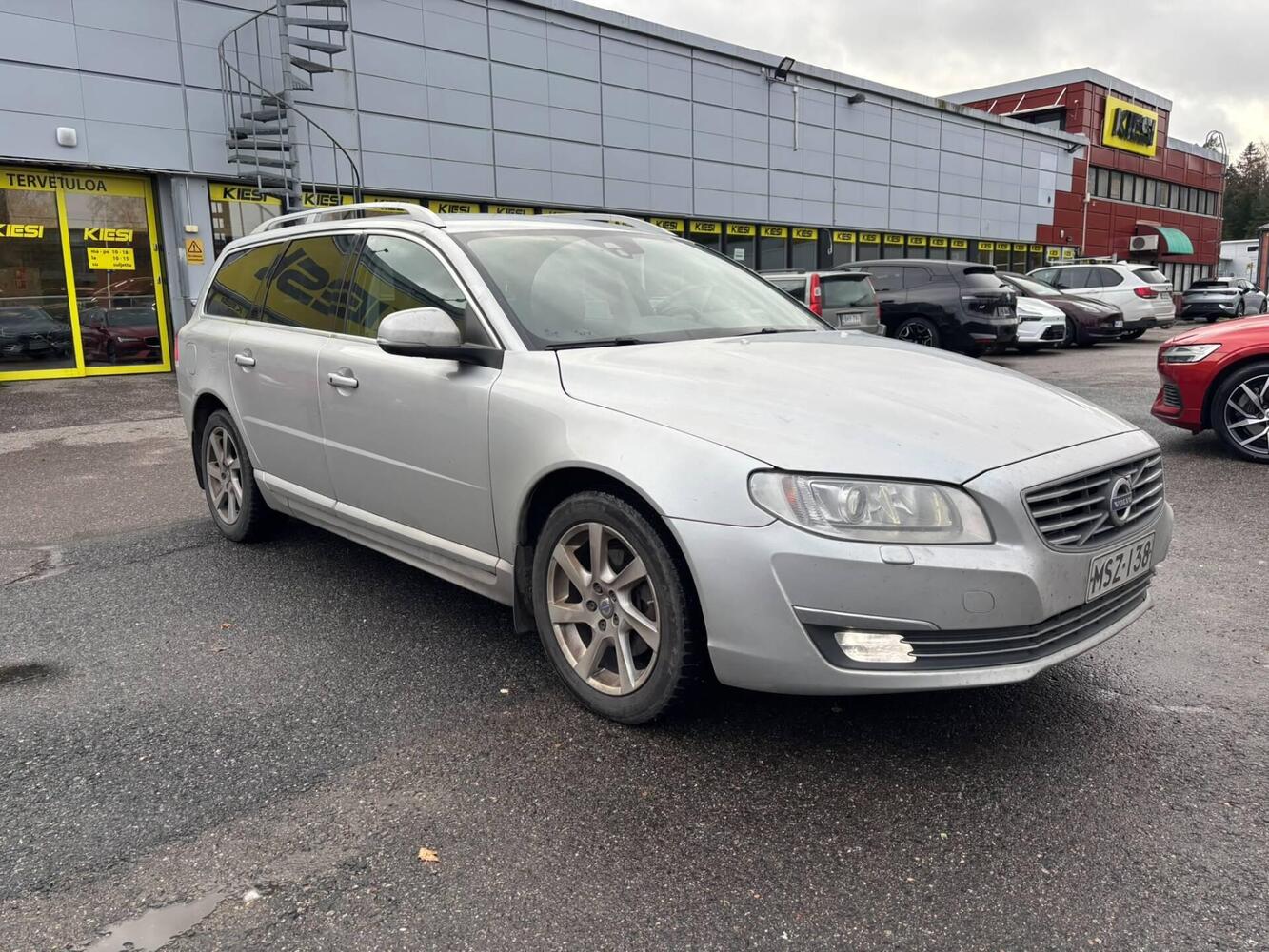Volvo V70 vaihtoauto