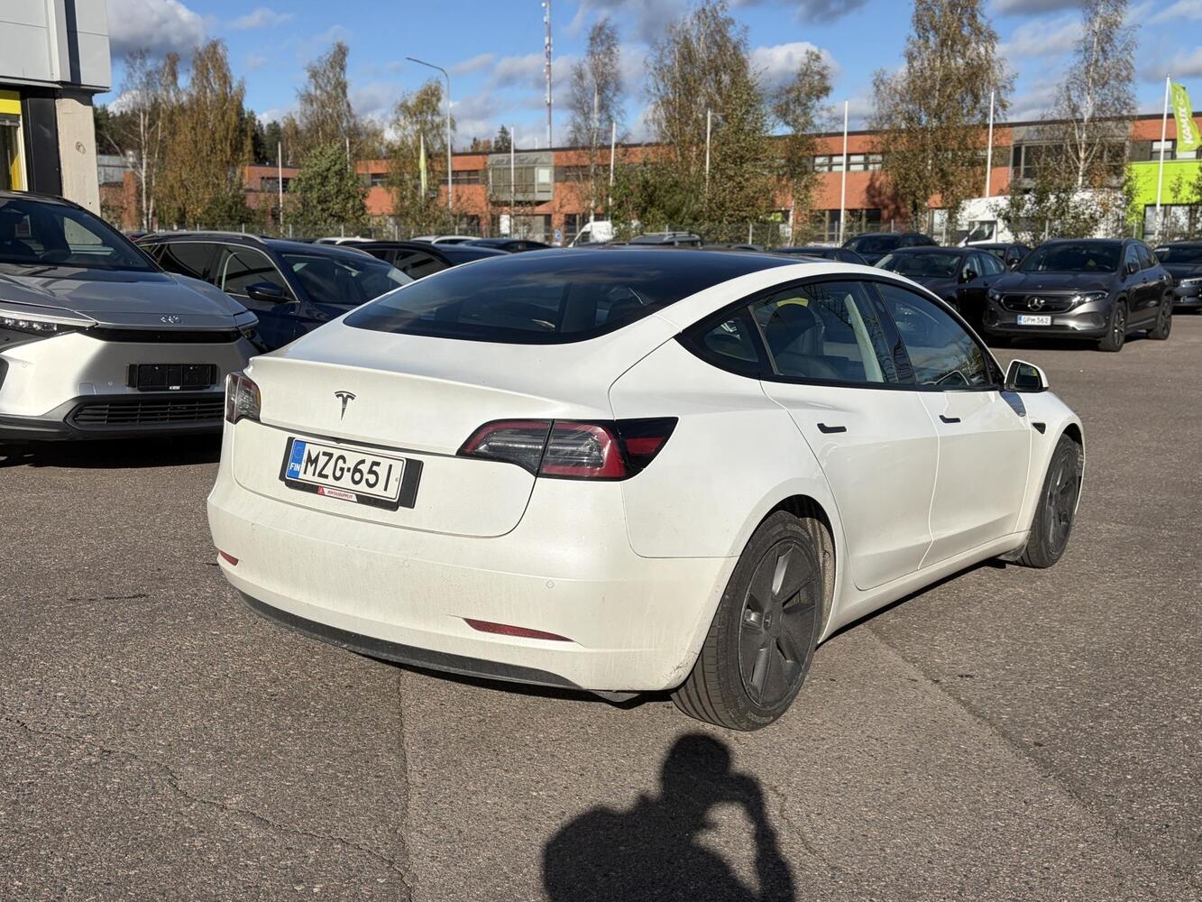 Tesla Model 3 vaihtoauto