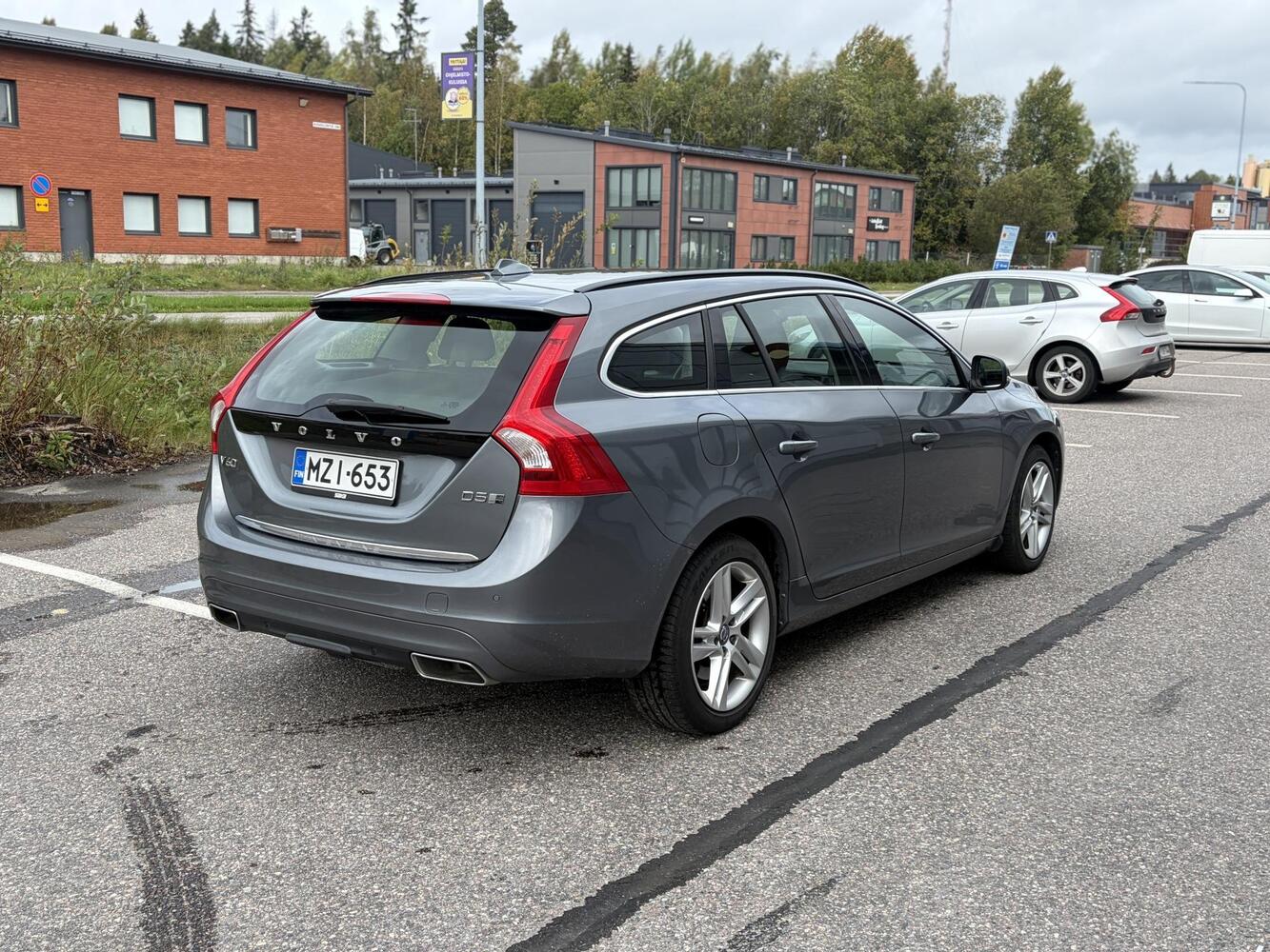 Volvo V60 vaihtoauto