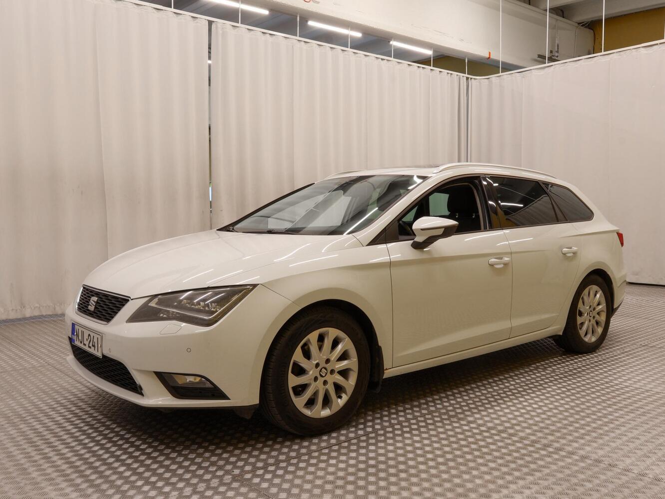 SEAT Leon ST vaihtoauto