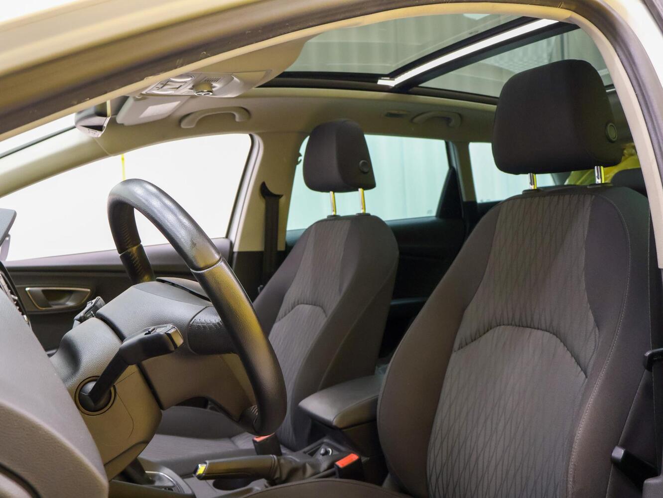 SEAT Leon ST vaihtoauto