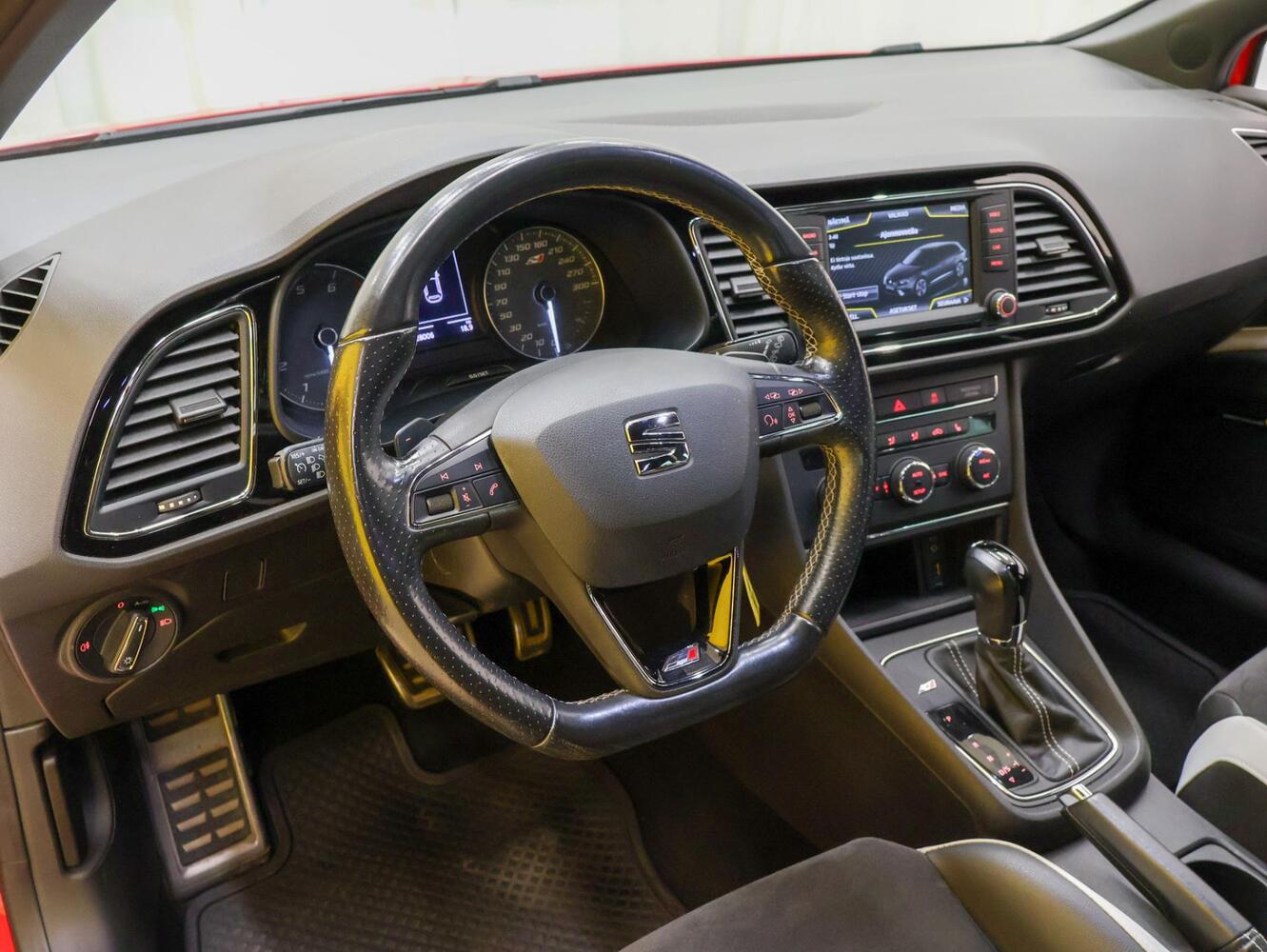 SEAT Leon ST vaihtoauto