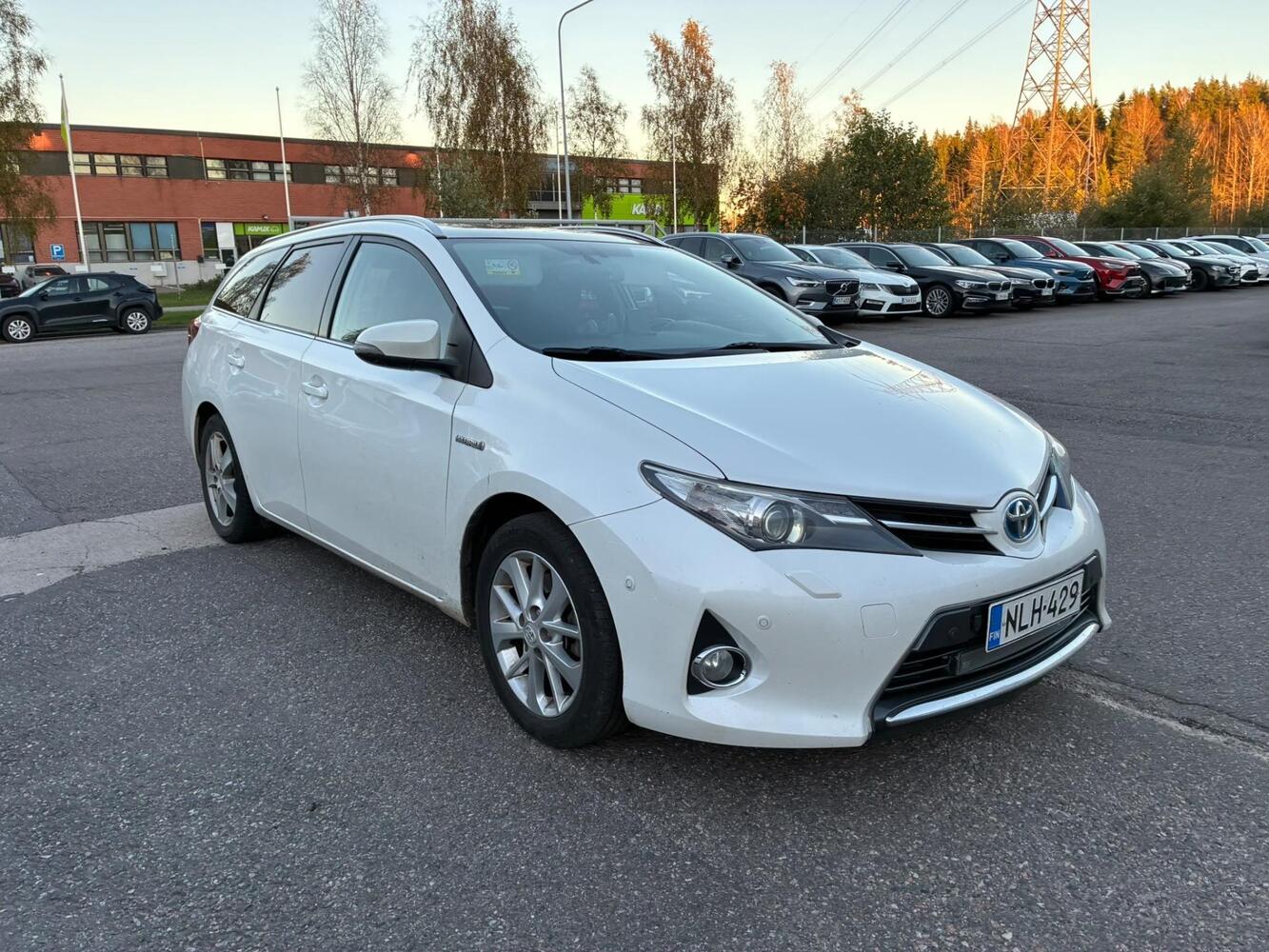 Toyota Auris vaihtoauto