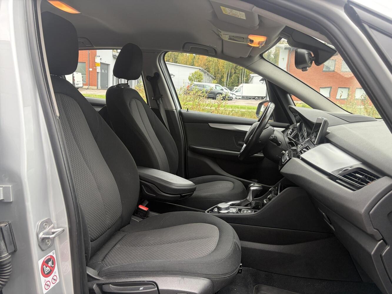 BMW 225 vaihtoauto
