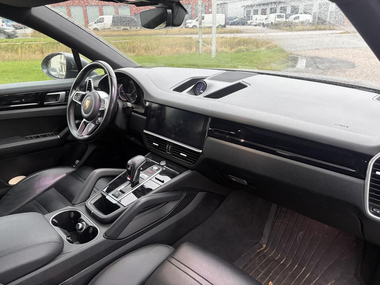 Porsche Cayenne vaihtoauto