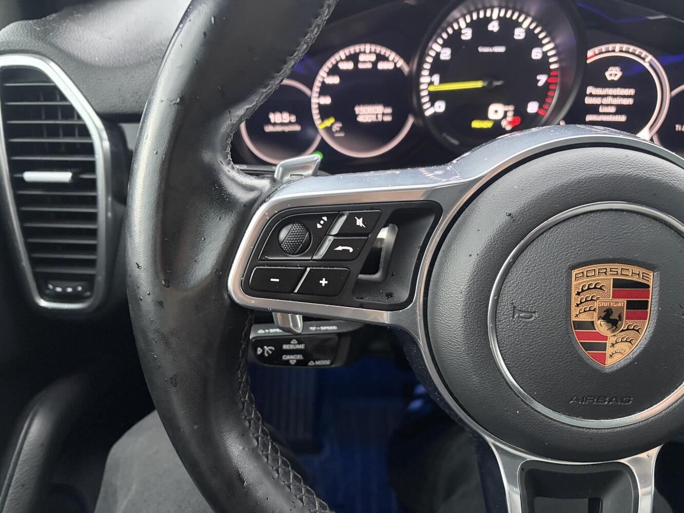 Porsche Cayenne vaihtoauto