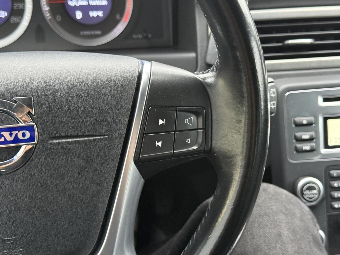 Volvo V70 vaihtoauto