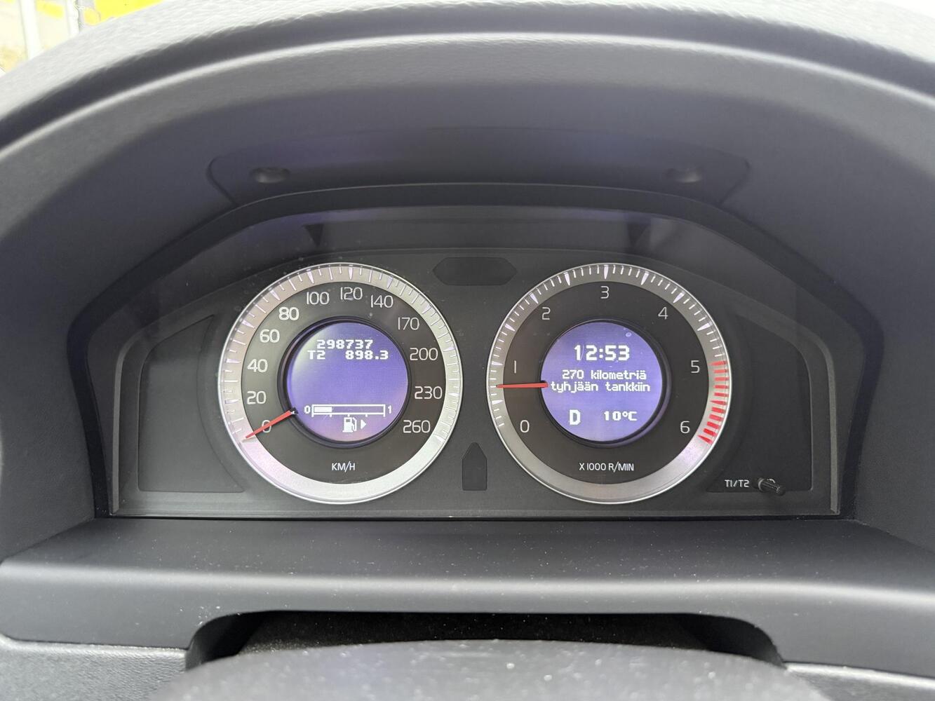 Volvo V70 vaihtoauto